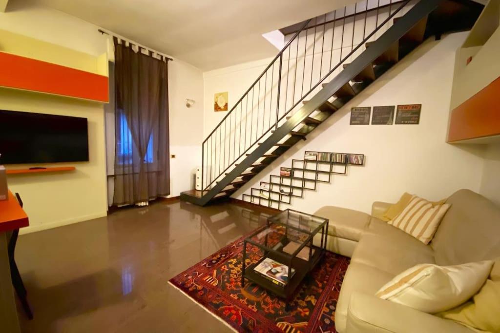 Cenisio - Corso Sempione Accogliente Mansarda Di Design Apartment Milano Exterior foto